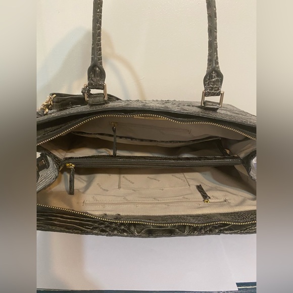 SOLD Finley Carryall in Hunter Melbourne - Picture 5 of 7